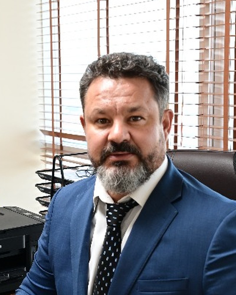 Maksim B.